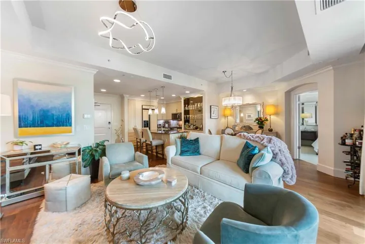 9115  Strada  PL, Naples, FL 34108
