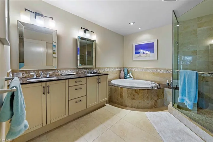 9115  Strada  PL, Naples, FL 34108