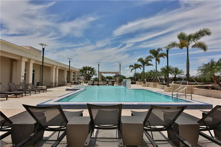 9115  Strada  PL, Naples, FL 34108
