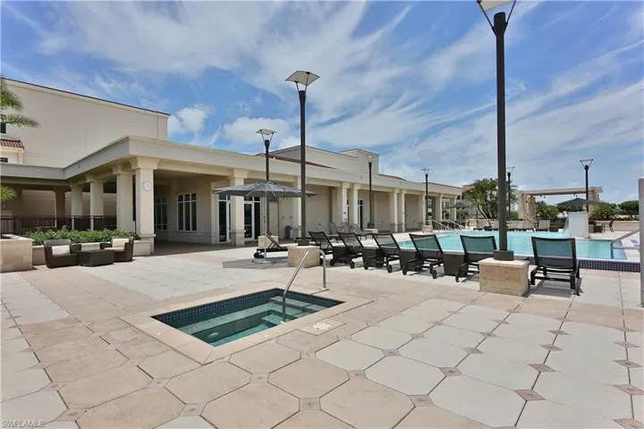 9115  Strada  PL, Naples, FL 34108