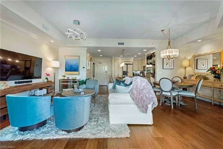 9115  Strada  PL, Naples, FL 34108