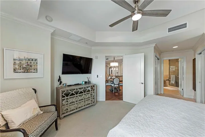 9115  Strada  PL, Naples, FL 34108