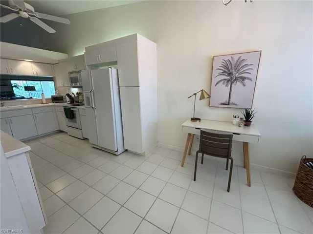 6650 Se Beach Resort Dr # 910, Naples, Florida 34114
