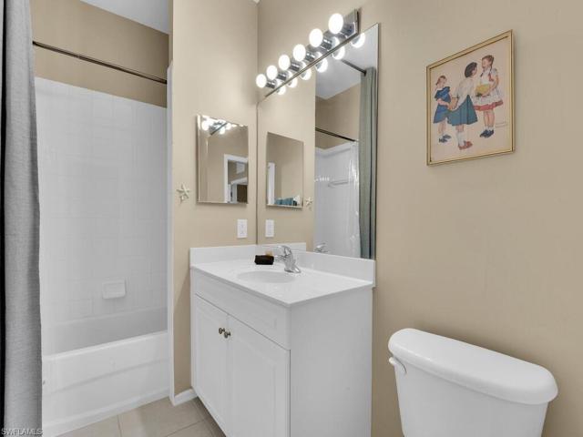 Guest bath with shower/tub combo.