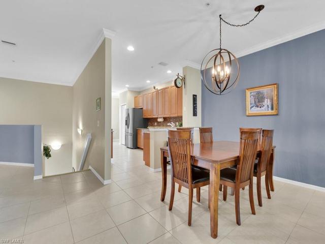 Dining area off kitchen.