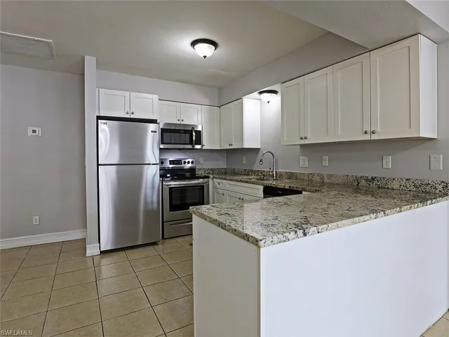 3725 Skyline Blvd, Cape Coral, Florida 33914