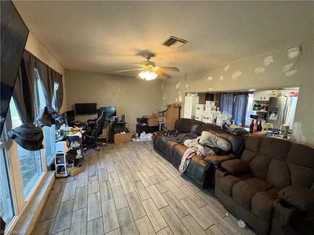 1124 NW 1st  PL, Cape Coral, FL 33993