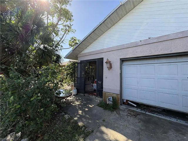 1124 NW 1st  PL, Cape Coral, FL 33993