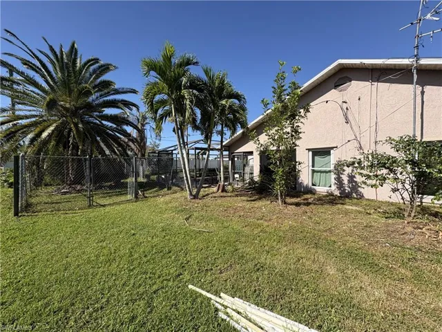 1124 NW 1st  PL, Cape Coral, FL 33993