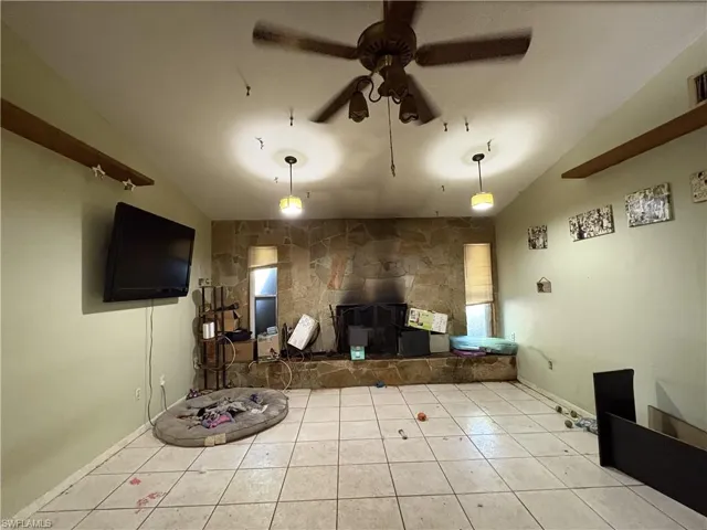 1124 NW 1st  PL, Cape Coral, FL 33993