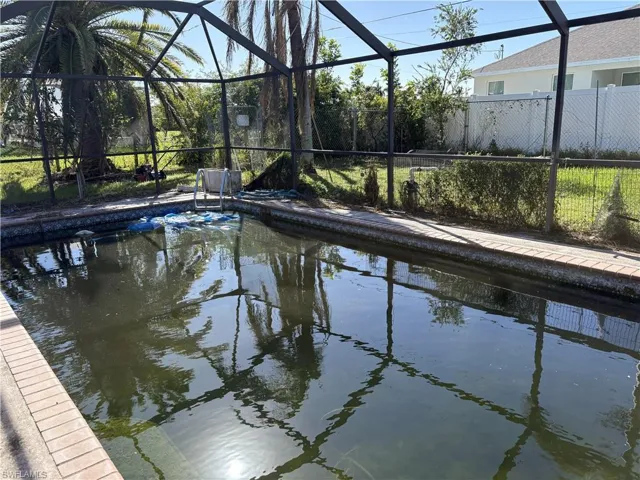 1124 NW 1st  PL, Cape Coral, FL 33993