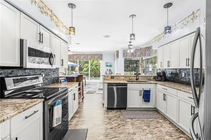 9237 Lanthorn Way, Estero, Florida 33928
