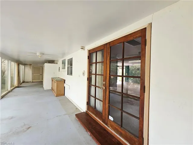 377  20th NW AVE, Naples, FL 34120