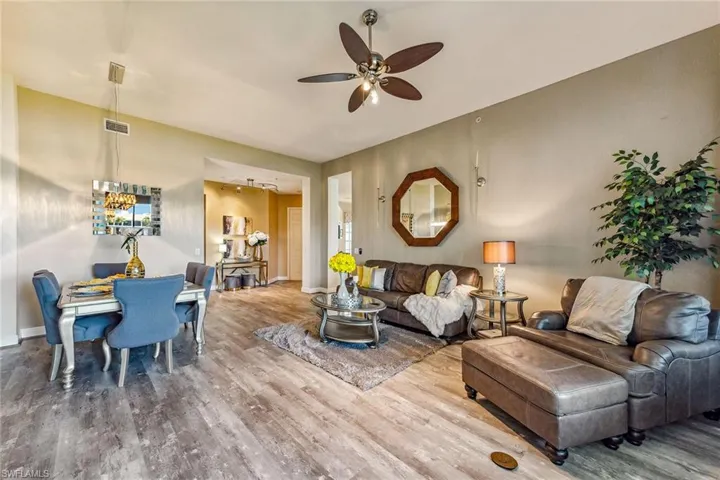 9275 Museo Cir # 103, Naples, Florida 34114