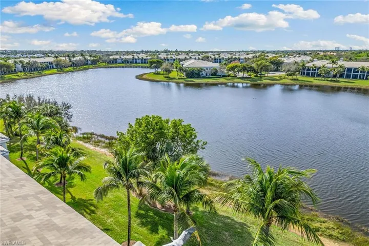 9275 Museo Cir # 103, Naples, Florida 34114