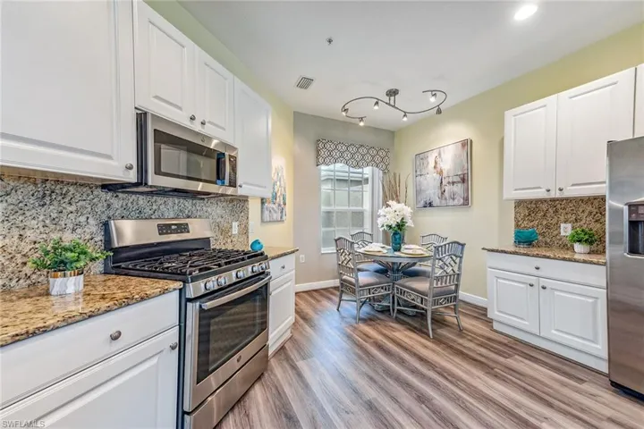 9275 Museo Cir # 103, Naples, Florida 34114