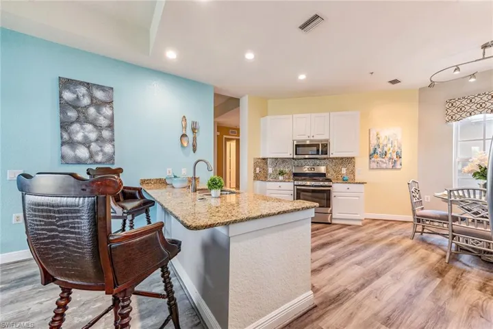 9275 Museo Cir # 103, Naples, Florida 34114