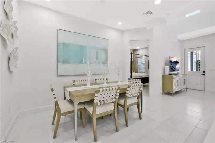 7295 Cayo Coco Ln, Naples, Florida 34113