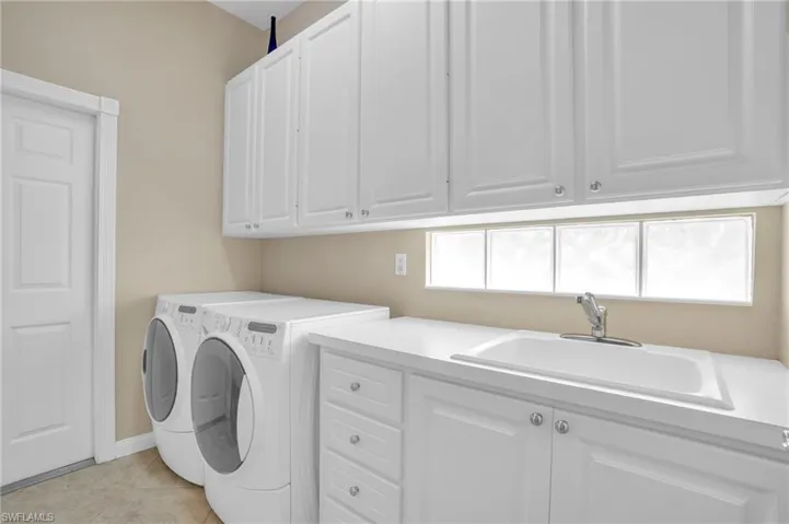 5815  Charlton  WAY, Naples, FL 34119
