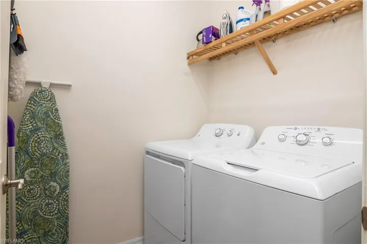 8965  Malibu  LN, Naples, FL 34113
