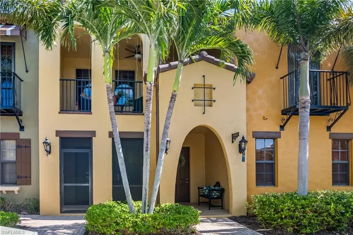 8965  Malibu  LN, Naples, FL 34113
