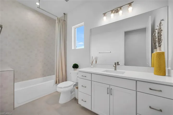 4584 W Alhambra  CIR, Naples, FL 34103