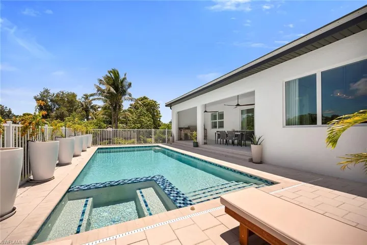 4584 W Alhambra  CIR, Naples, FL 34103