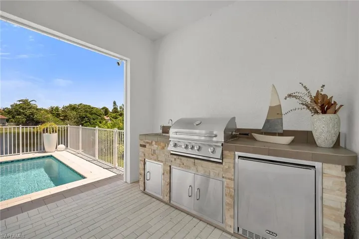 4584 W Alhambra  CIR, Naples, FL 34103
