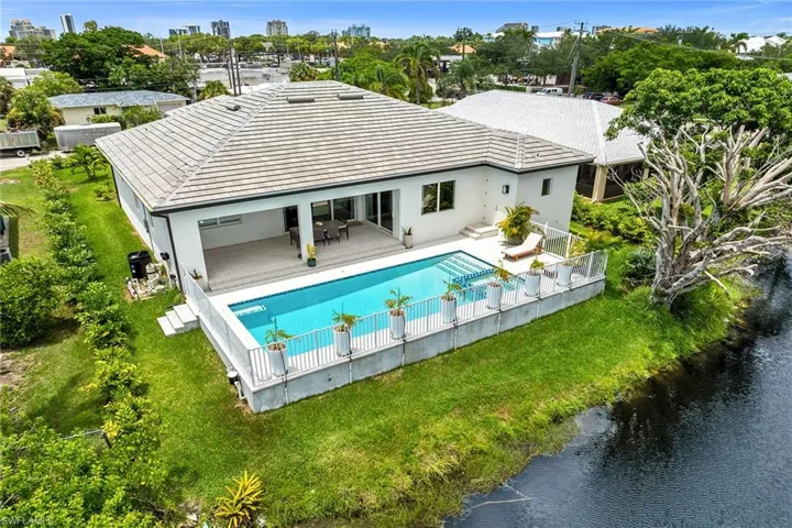 4584 W Alhambra  CIR, Naples, FL 34103