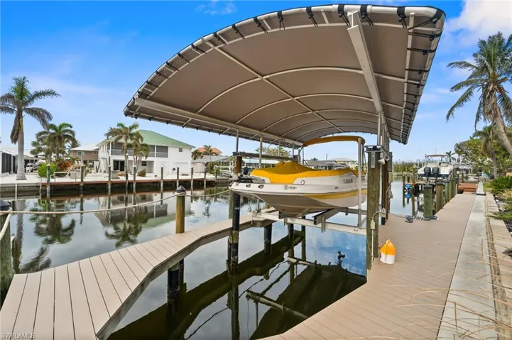 Composite Dock with Lift and Canopy