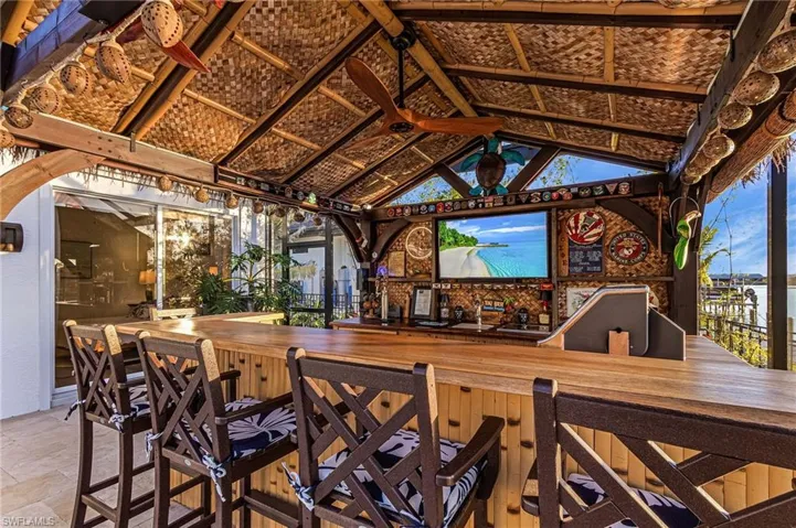 Tiki Bar and Grill front view!