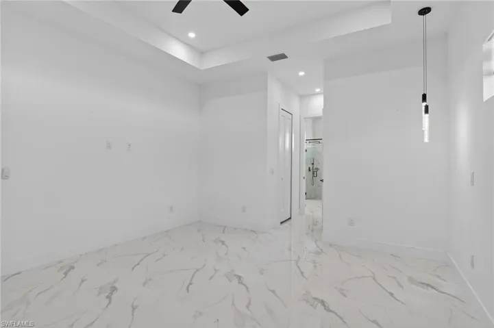 1617 Ne 12th St, Cape Coral, Florida 33909