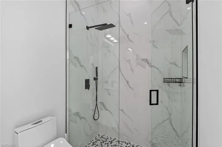 Guest Bathroom #4