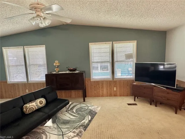 3165 Bunny Run Dr, North Fort Myers, Florida 33917
