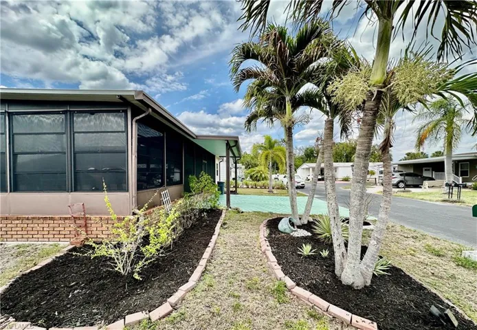 3165  Bunny Run  DR, North Fort Myers, FL 33917