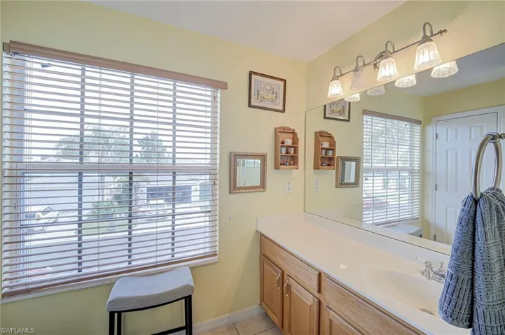 8889 Fawn Ridge Dr, Fort Myers, Florida 33912
