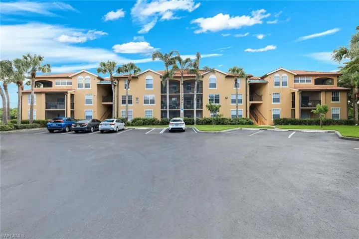 8635 River Homes Ln 2103, Bonita Springs, Florida 34135