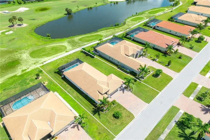 18711  Ensenada  DR, Naples, FL 34114