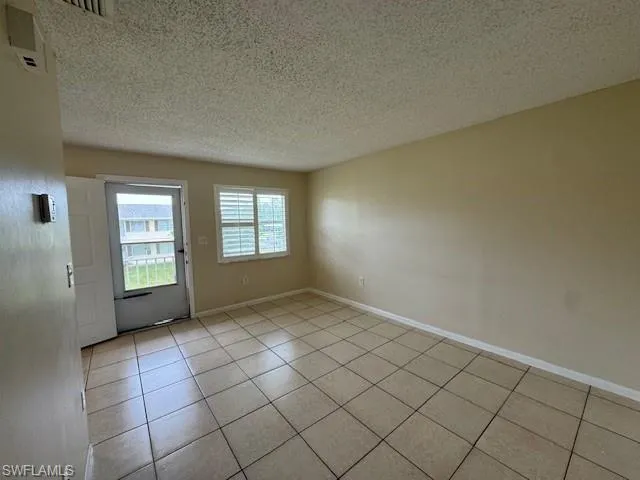 3325 Airport Rd N T7, Naples, Florida 34105