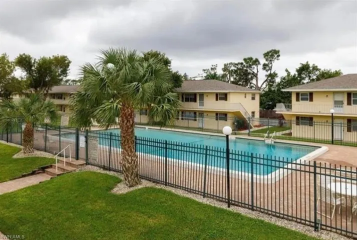 3325 Airport Rd N T7, Naples, Florida 34105