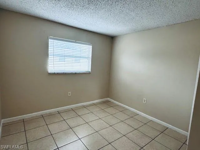 3325 Airport Rd N T7, Naples, Florida 34105