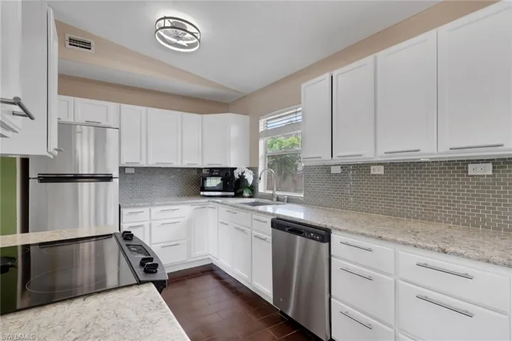 621 Sw 29th Ter, Cape Coral, Florida 33914