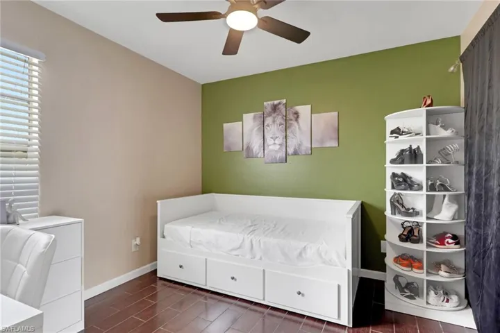 621 Sw 29th Ter, Cape Coral, Florida 33914