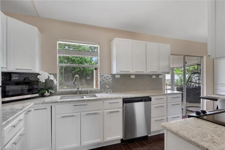 621 Sw 29th Ter, Cape Coral, Florida 33914