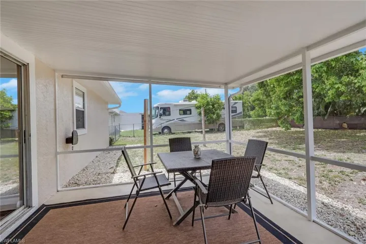 621 Sw 29th Ter, Cape Coral, Florida 33914