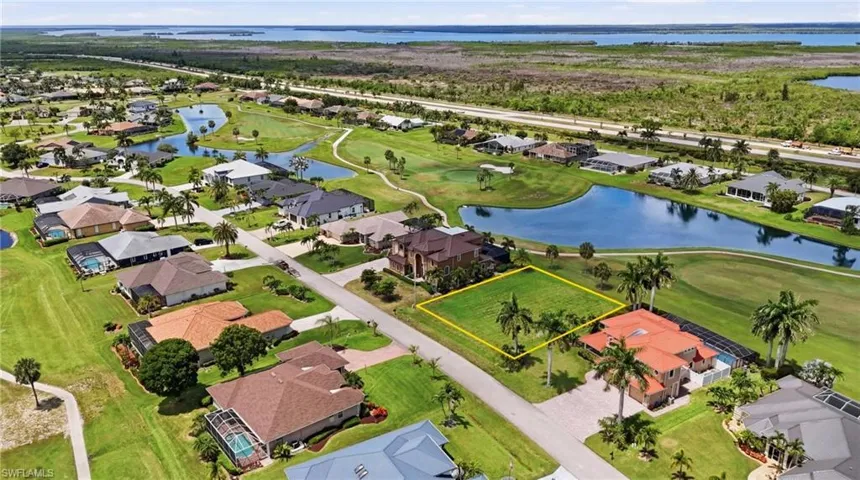 11909 Princess Grace Ct, Cape Coral, Florida 33991