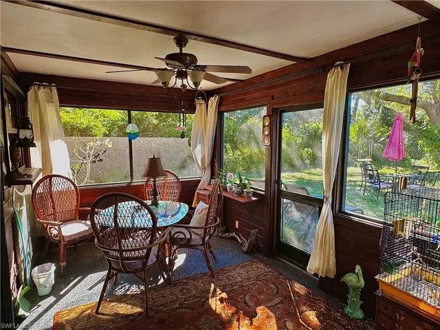 Florida Room/lanai