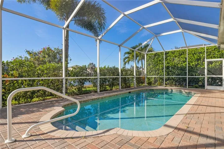 Large pool with pool enclosure