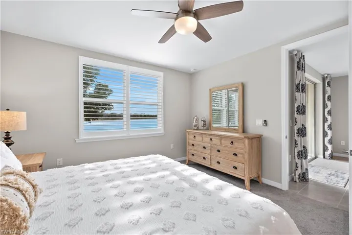 14558  Edgewater  CIR, Naples, FL 34114