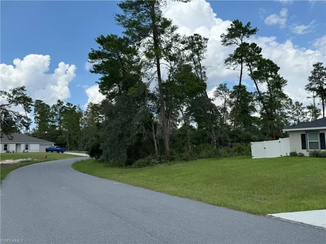 Pie shaped corner lot